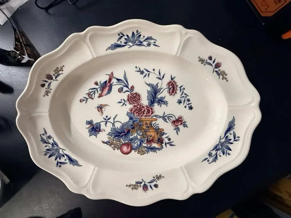 Wedgwood Potpourri Oval Serving Platter, Made in England